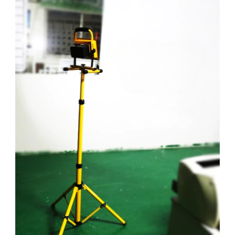 Tripod Telescopic Floodlight Projector Led Flood Lamp Stand Emergency Spotlight Tripods for Outdoor Working Light